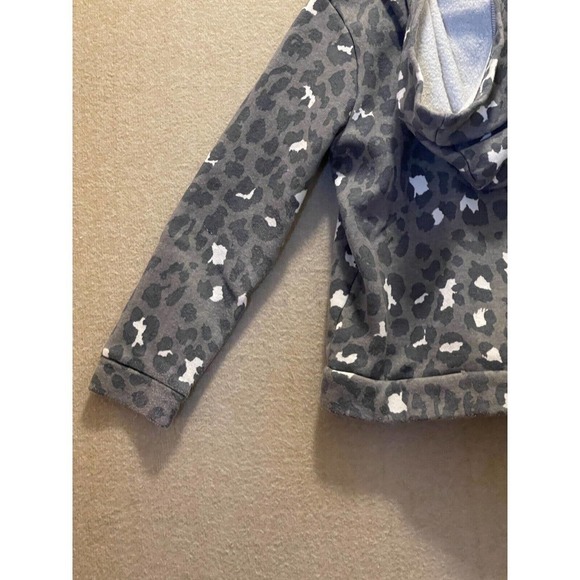 Sweatshirt Hoodie Girl's 6/6X Gray Leopard with Pink sequins - Picture 10 of 12
